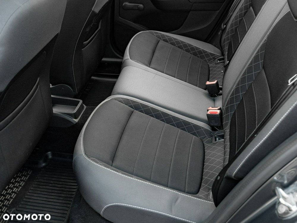 Skoda Fabia 1.0 TSI Ambition - 28