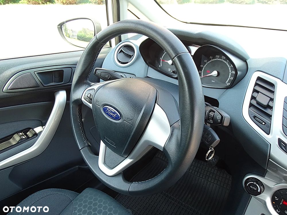 Ford Fiesta 1.4 Sport - 31