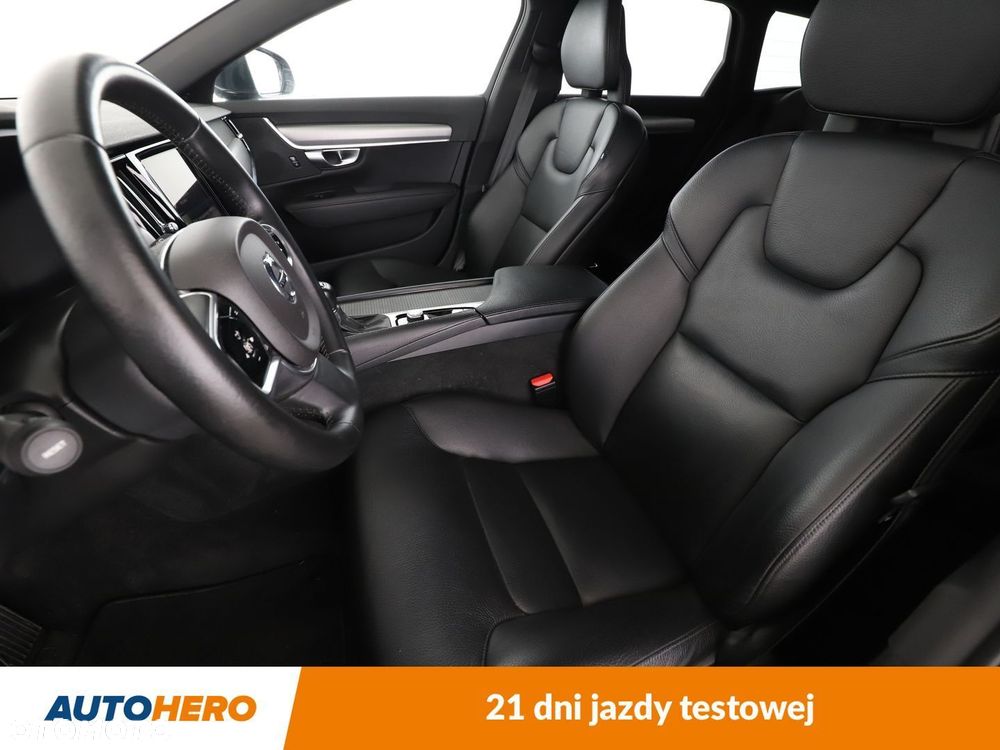 Volvo V90 D4 Momentum - 10