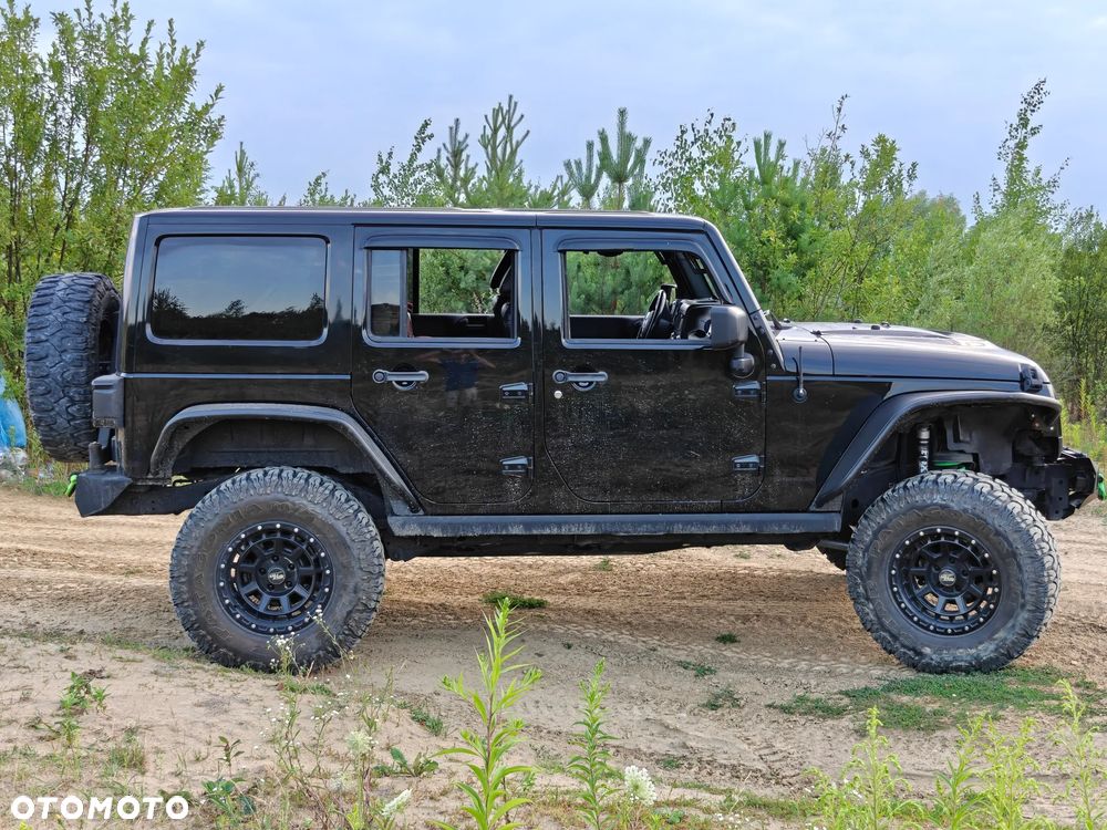 Jeep Wrangler 3.6 Unlim Sahara - 3
