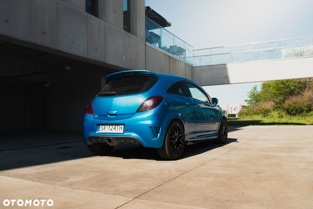 Opel Corsa 1.6T OPC - 13