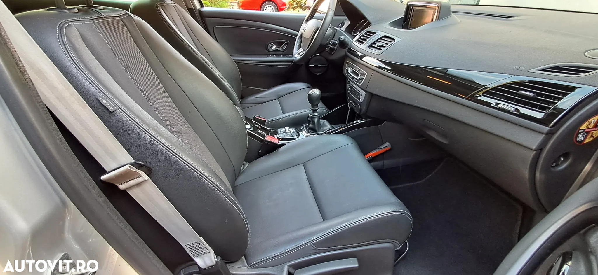 Renault Megane Grandtour ENERGY dCi 110 Start & Stopp Bose Edition - 7