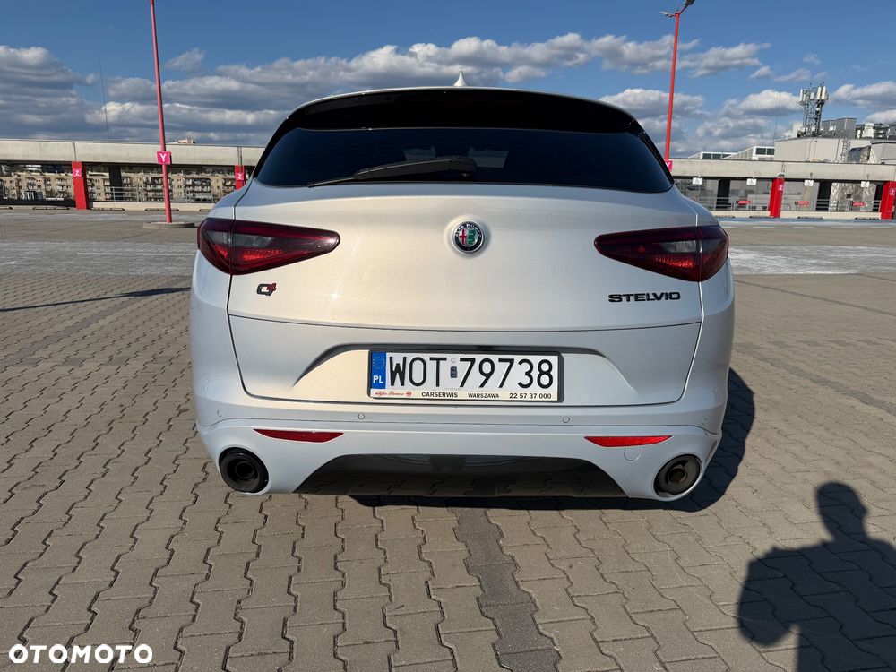 Alfa Romeo Stelvio 2.0 Turbo Veloce Q4 - 4
