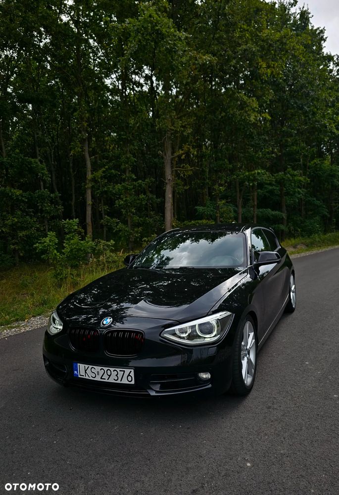 BMW Seria 1 120d Sport Line - 2