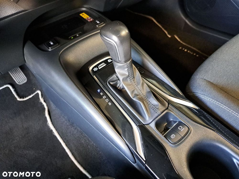 Toyota Corolla 1.8 Hybrid Comfort - 29