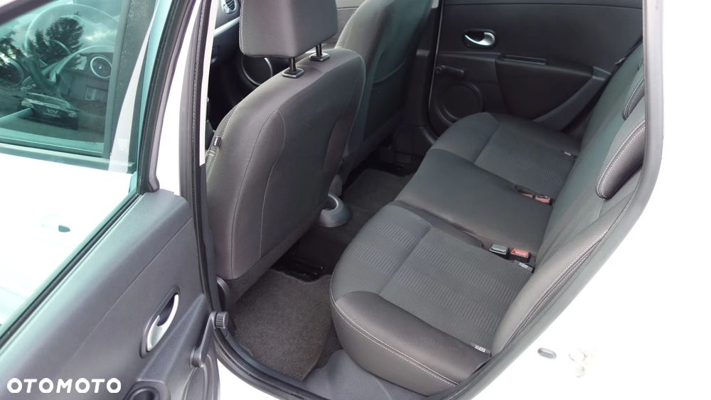 Renault Clio 1.2 TCE Dynamique - 29