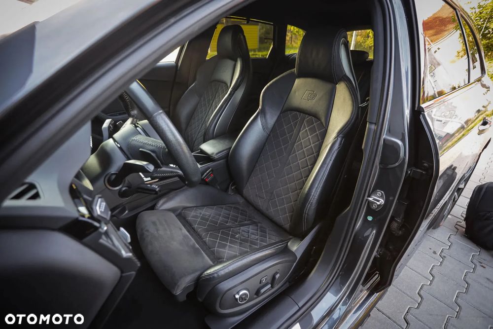 Audi A4 - 24