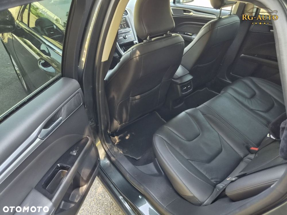 Ford Mondeo - 29