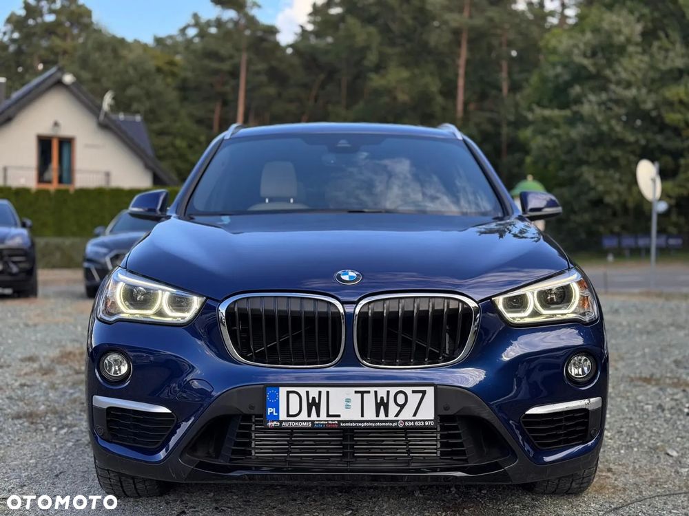BMW X1 xDrive25i Advantage - 4
