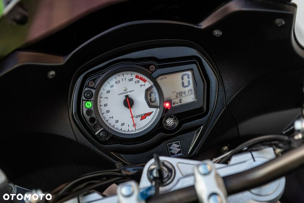 Suzuki GSX - 8