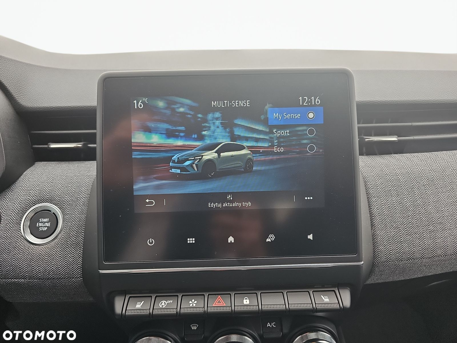 Renault Clio - 25