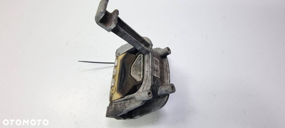 MOCOWANIE SILNIKA VOLKSWAGEN PASSAT B8 3Q0199262J - 1