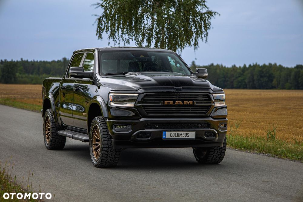 RAM 1500 5.7 Crew Cab Shortbed Laramie Black - 3