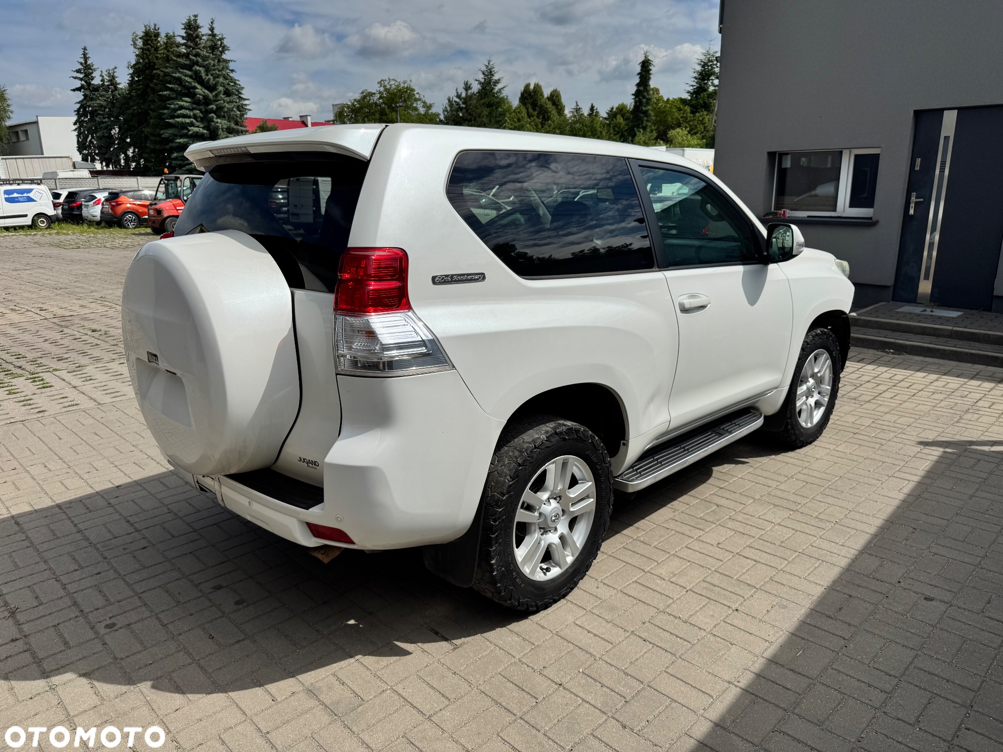 Toyota Land Cruiser - 5