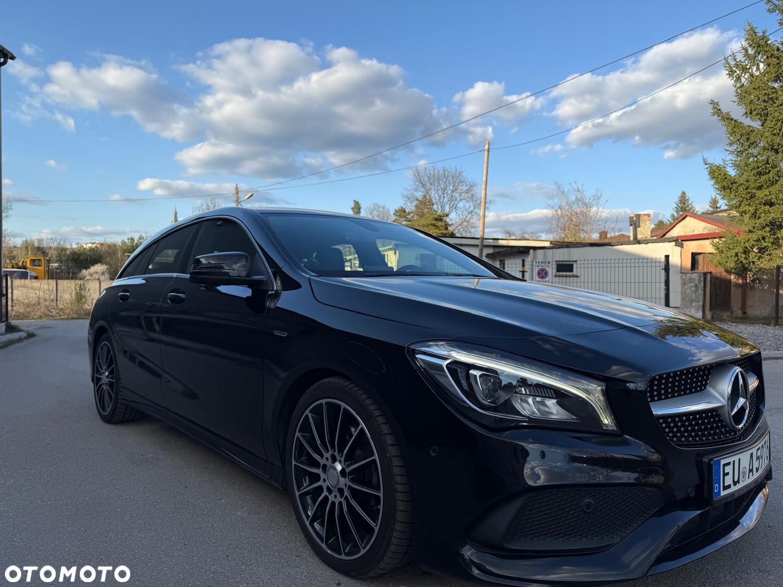 Mercedes-Benz CLA Shooting Brake 180 7G-DCT AMG Line - 4