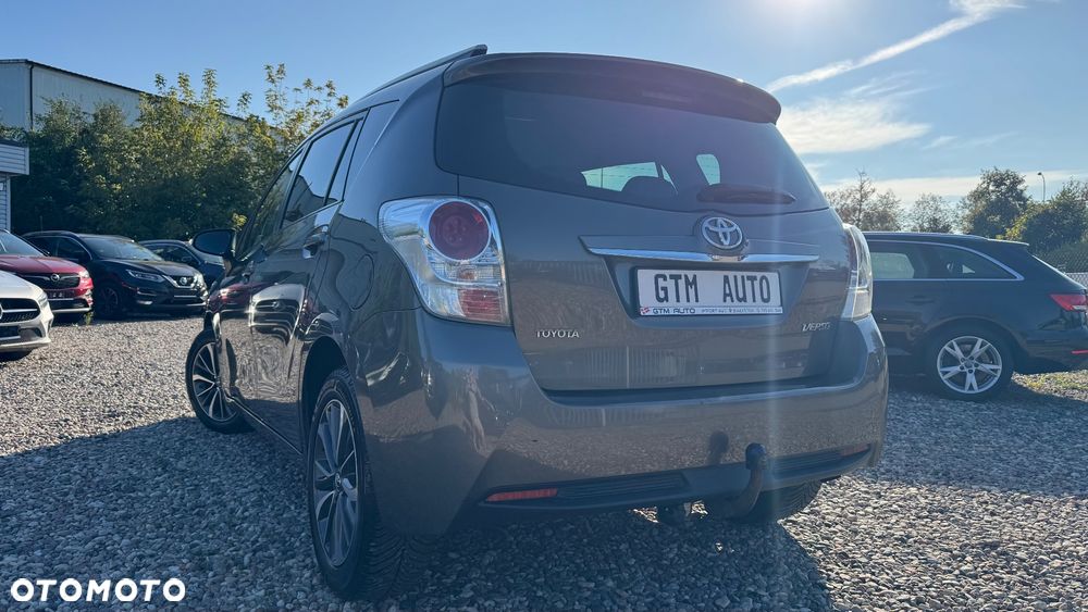 Toyota Verso 1.8 Premium EU5 7os - 10
