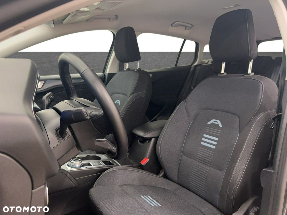 Ford Focus - 10