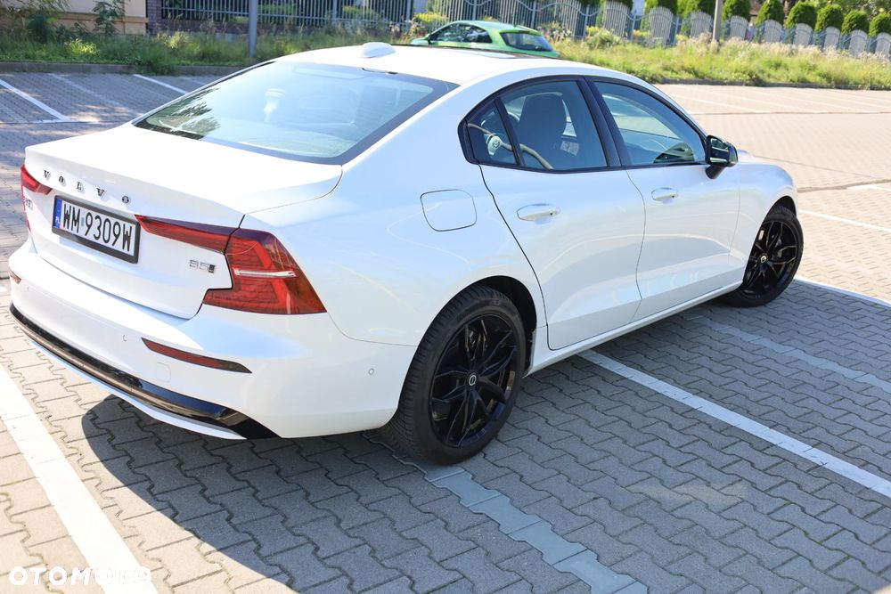 Volvo S60 B5 B AWD Plus Dark - 8