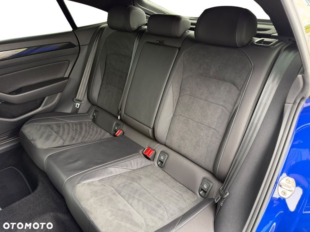 Volkswagen Arteon 2.0 TSI 4Motion R DSG - 28