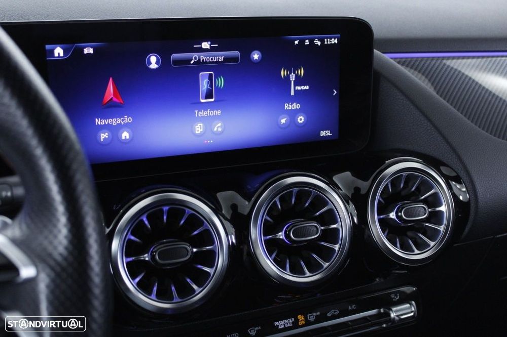 Mercedes-Benz GLA 180 d AMG Line - 30