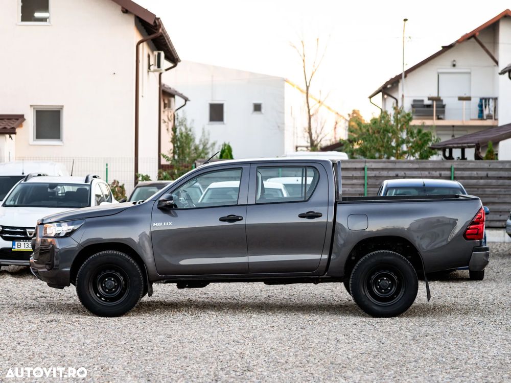 Toyota Hilux - 11