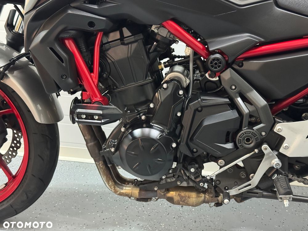 Kawasaki Z 650 - 22
