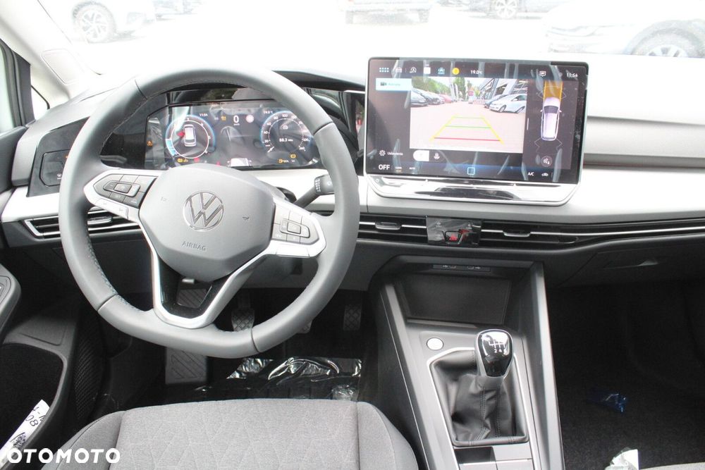 Volkswagen Golf - 10