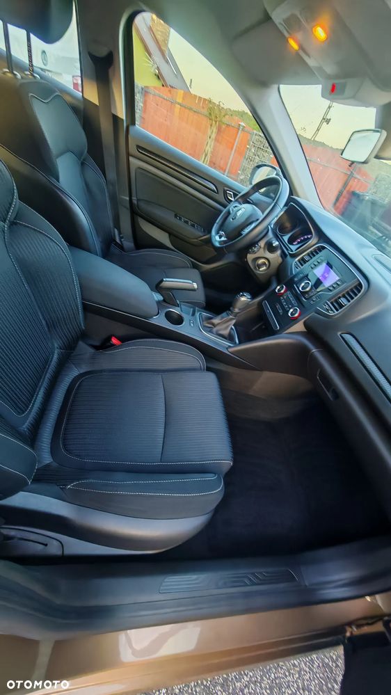 Renault Megane 1.6 SCe Life - 5