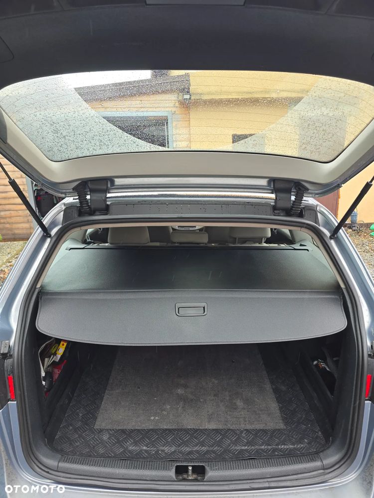 Volkswagen Passat 2.0 TDI DPF Comfortline - 10