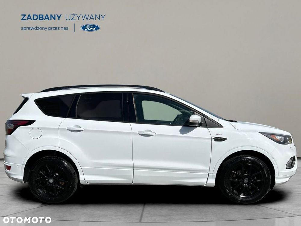 Ford Kuga 1.5 EcoBoost 2x4 ST-Line - 4