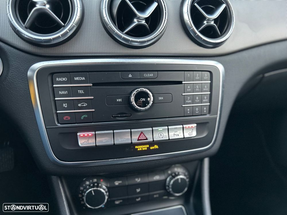 Mercedes-Benz CLA 200 - 36