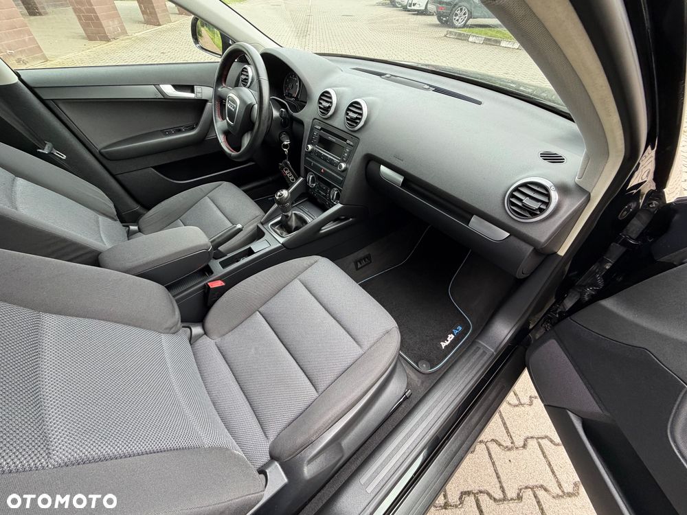 Audi A3 Sportback 1.6 Ambition - 10