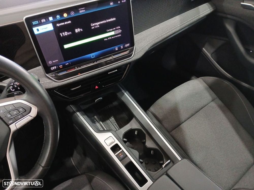 VW Passat Variant 1.5 TSI eHybrid DSG - 21