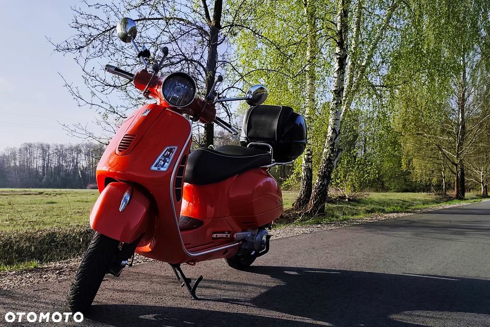 Vespa GTS - 2