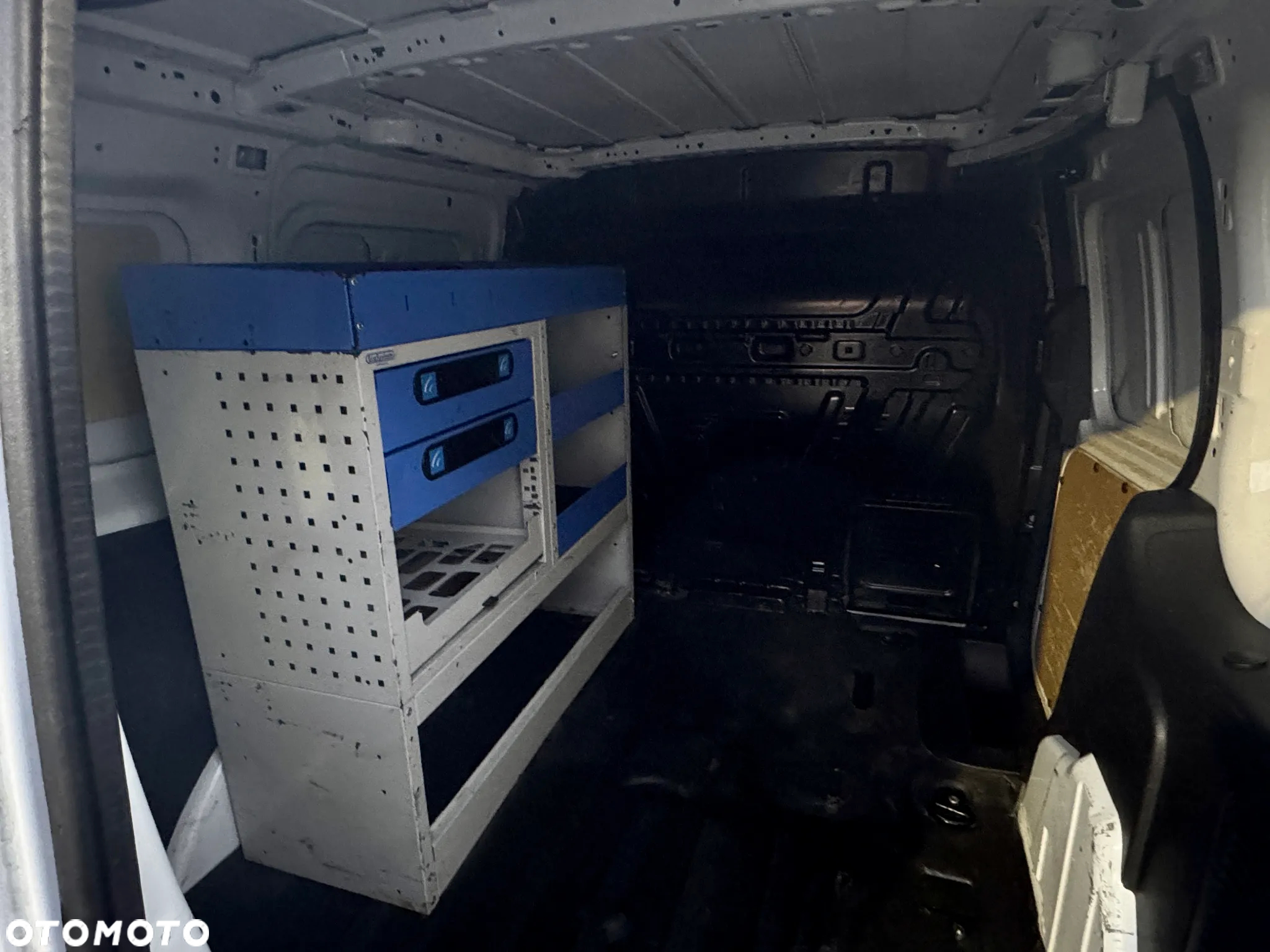 Ford Transit Connect - 19