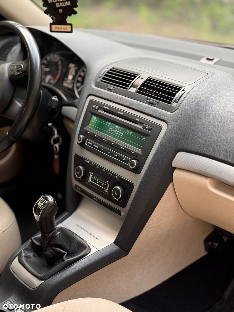 Skoda Octavia 2.0 TDI DPF Elegance - 11