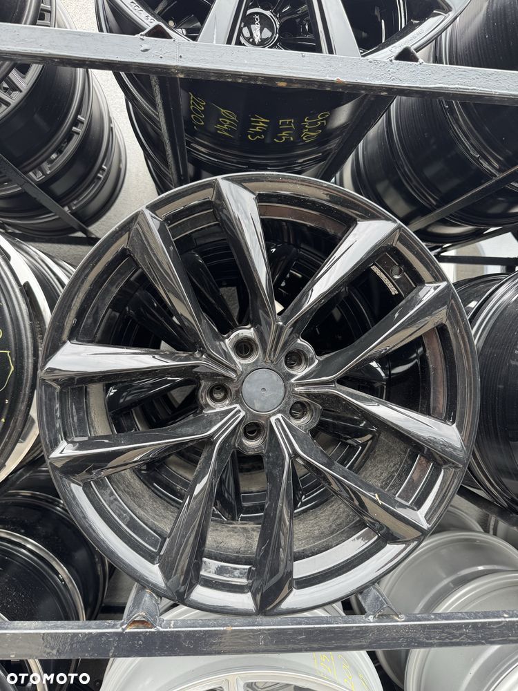 Felgi aluminiowe jak Nowe Tesla 5x114,3 9,5x19 et40