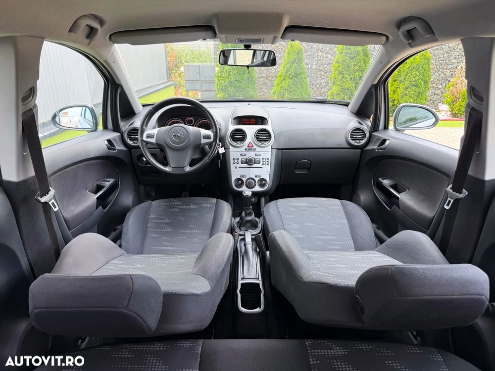 Opel Corsa 1.2 Essentia - 21