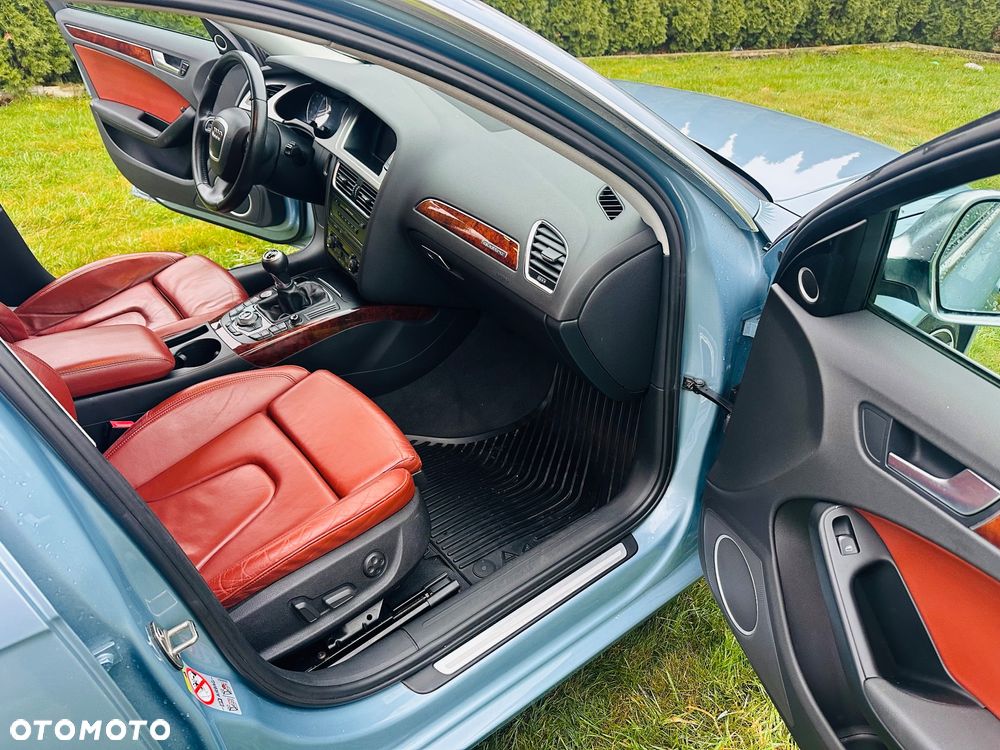 Audi A4 Limousine - 10