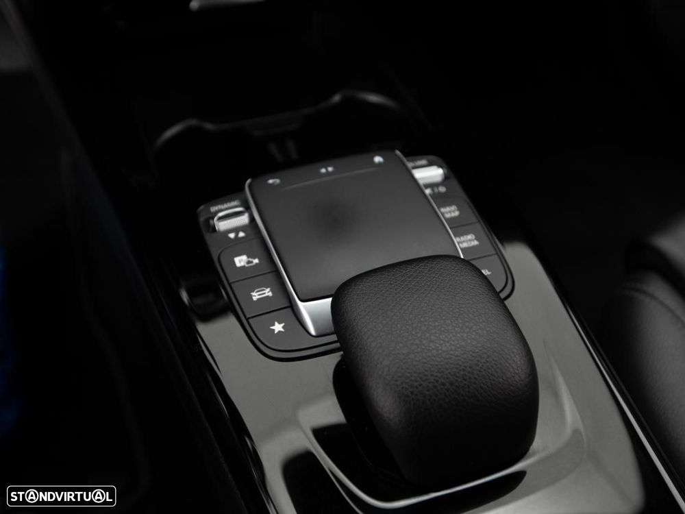 Mercedes-Benz A 180 - 21