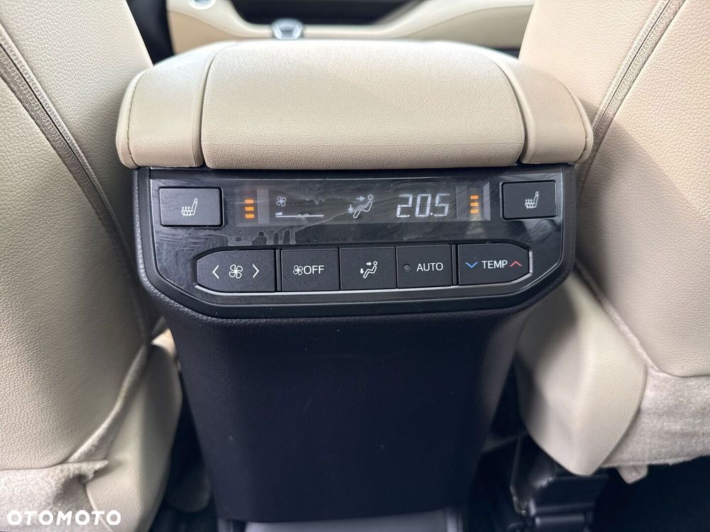 Toyota Highlander 2.5 Hybrid Executive - 34