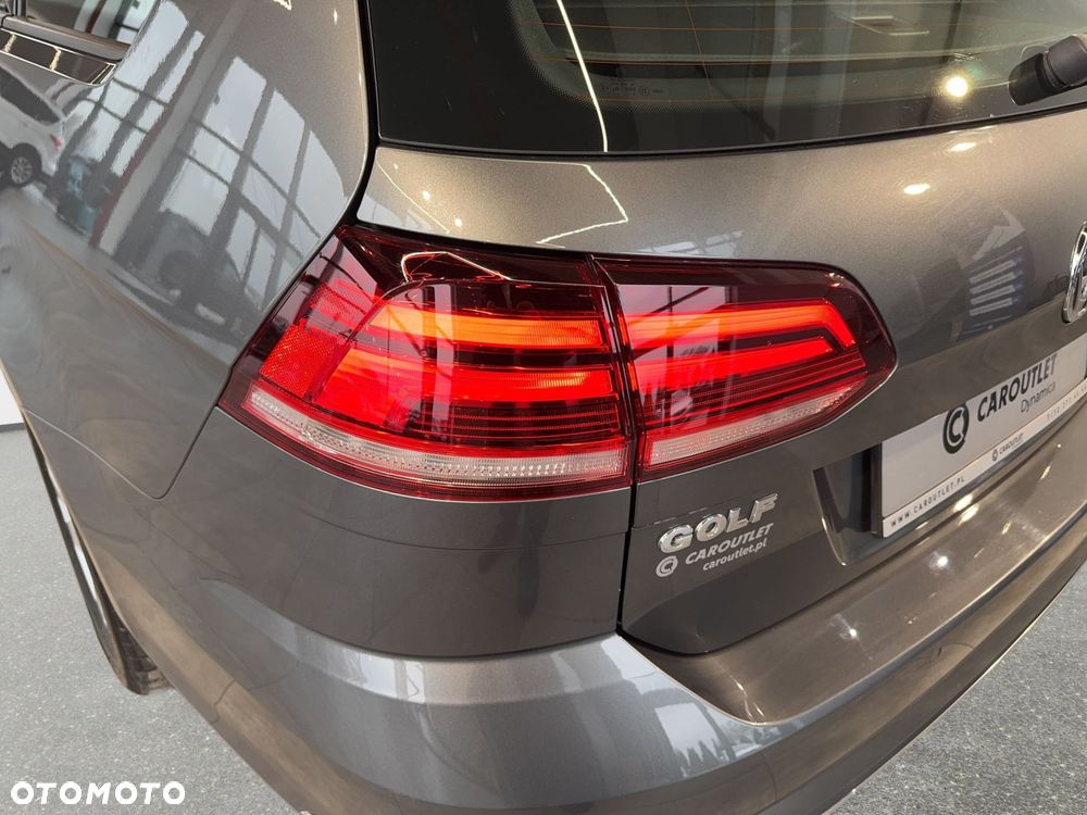 Volkswagen Golf Variant - 12