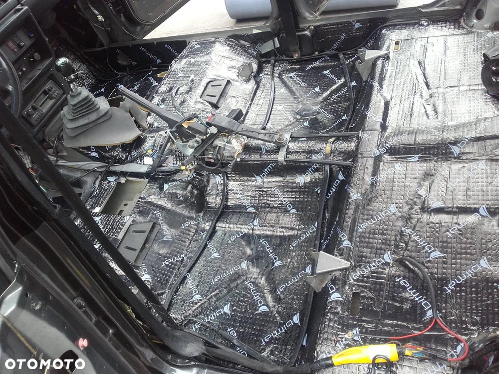 Volvo Seria 200 - 34