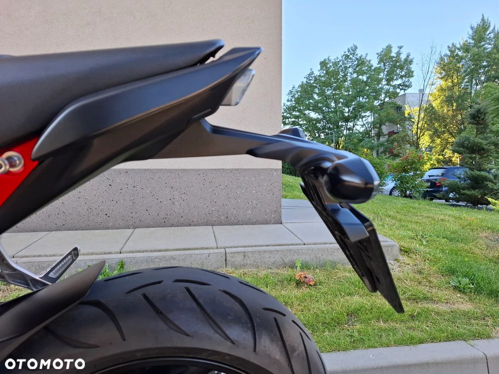 Honda CBR - 13