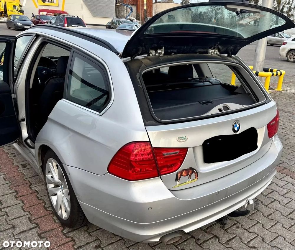 BMW Seria 3 318d - 11