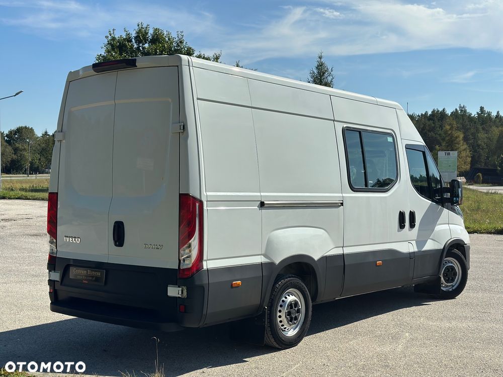 Iveco Daily 35 180 / 3,0 Diesel / Doka / 7 osobowy - 17