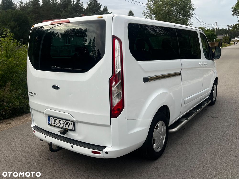 Ford Tourneo Custom - 5
