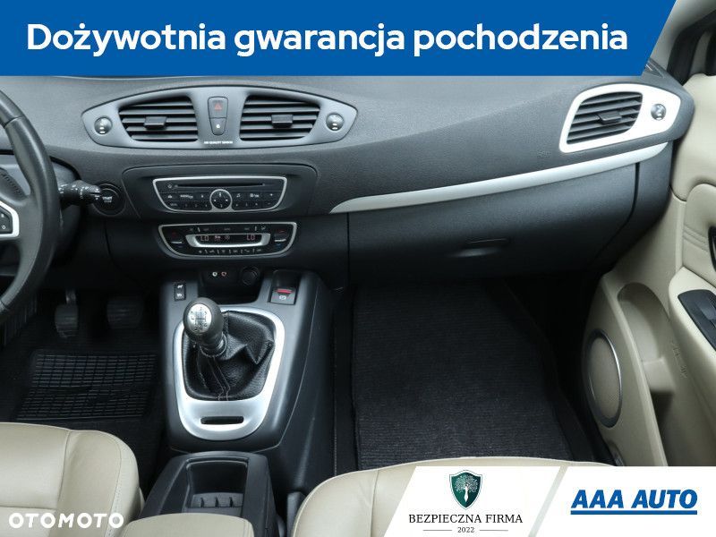 Renault Scenic - 10