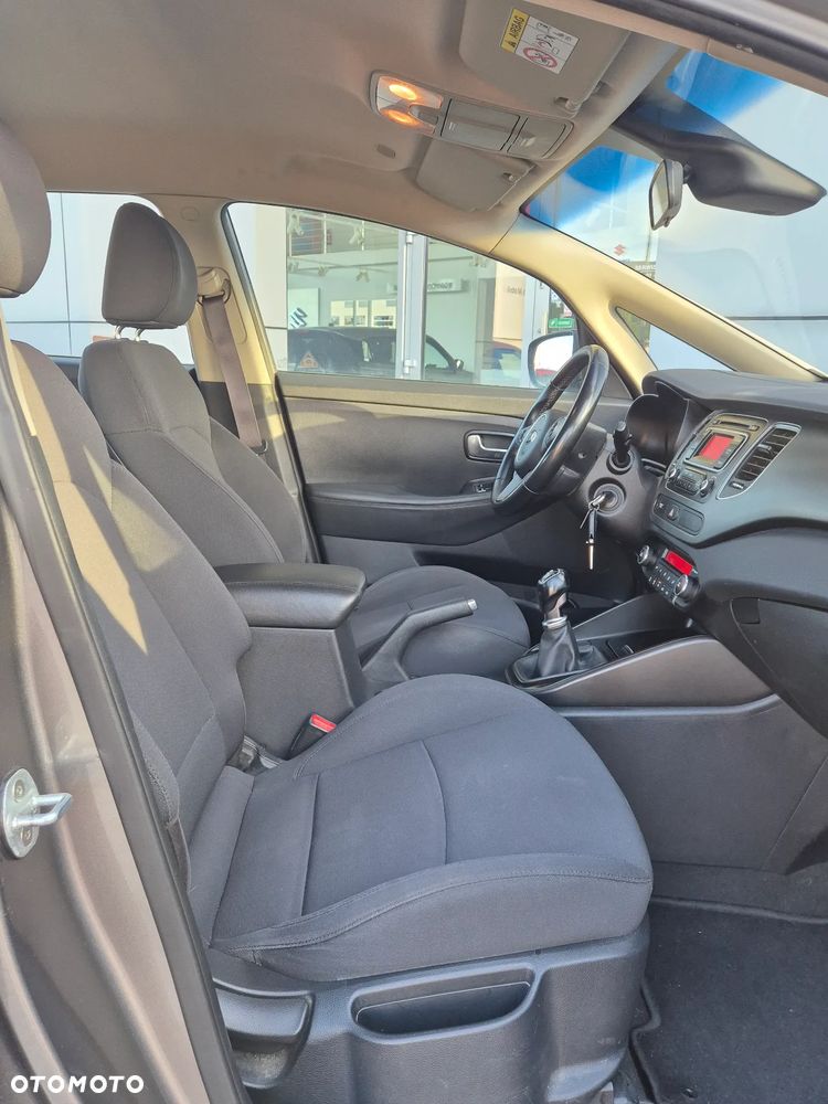 Kia Carens 1.6 GDI Business Line EU6 - 12