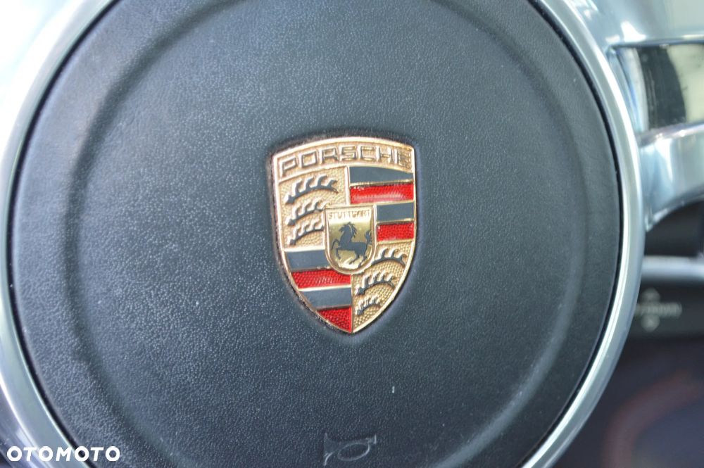 Porsche Cayenne GTS - 32